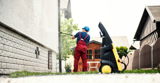 Best Pool Deck Cleaning in Harrington, DE